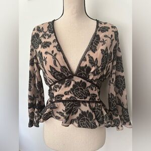 DO+BE Black and Cream Blouse Top V neck Lace  All Over Floral Print S NWOT